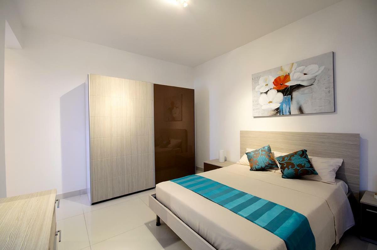 Ferienwohnung Crescent Court F St. Paul's Bay Exterior foto